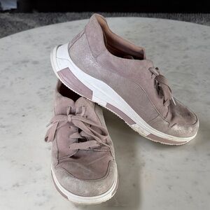 Fitflop Shimmering Pink Sneakers